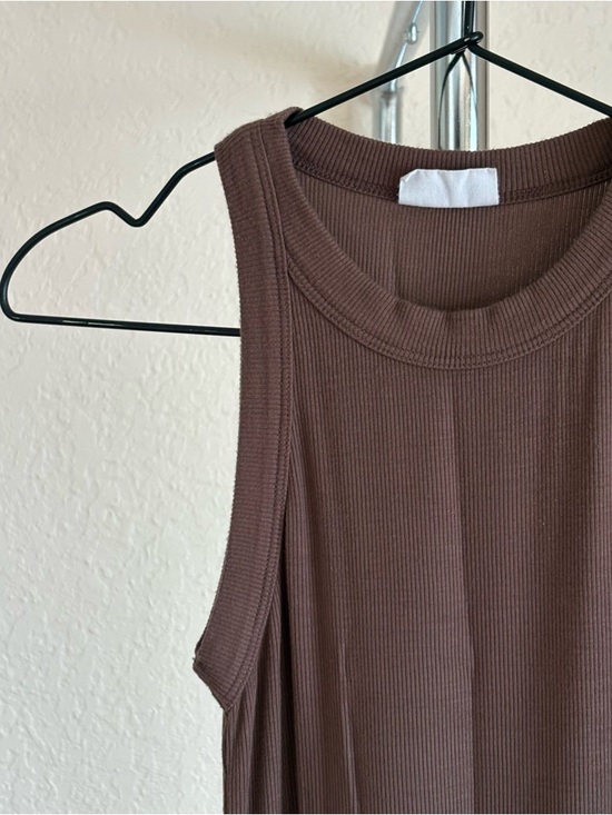 Sleeveless Ribbed Maxi Dress - Picture 2 of 5